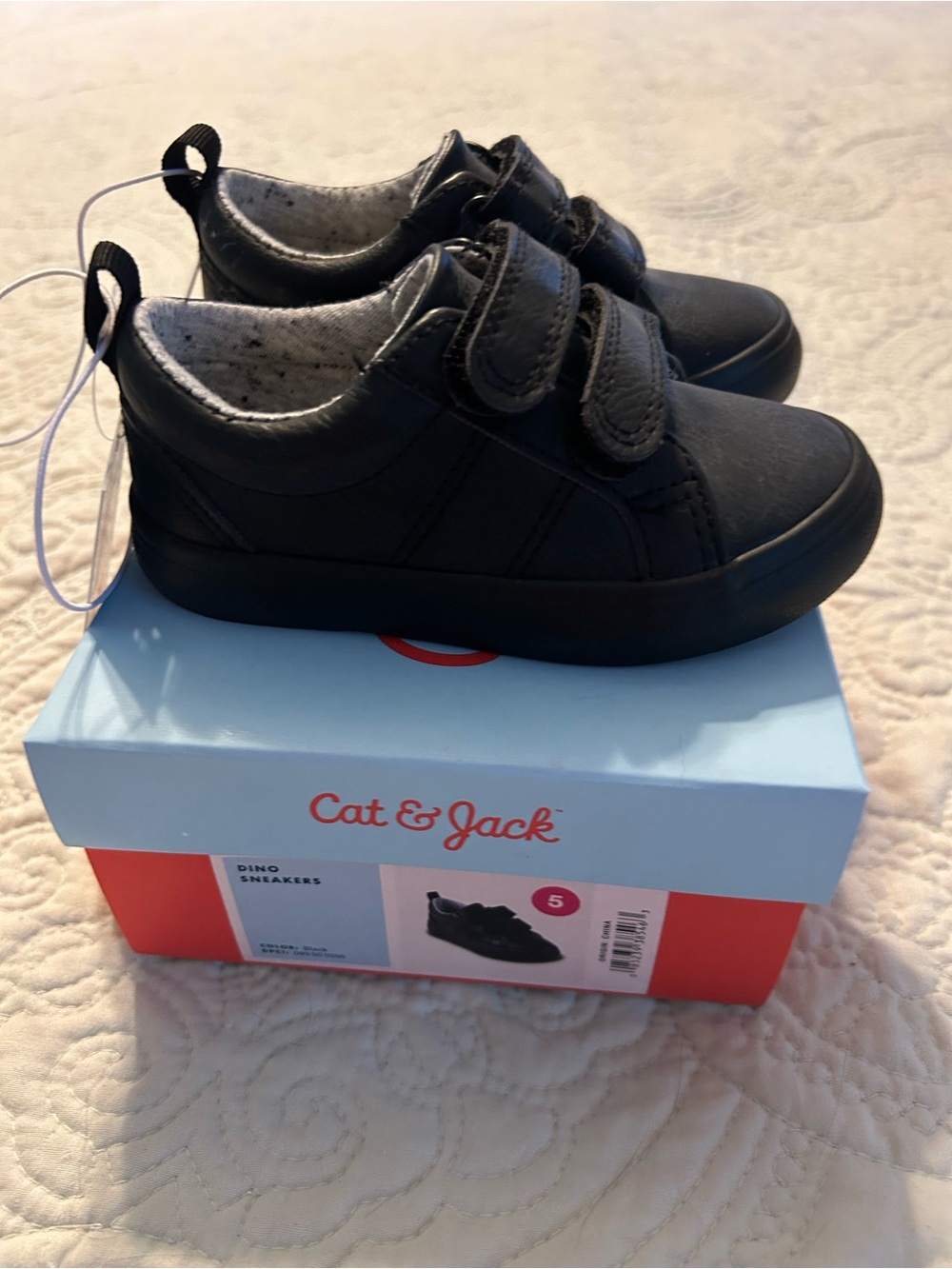 Cat & Jack Black Toddler Velcro Sneakers
